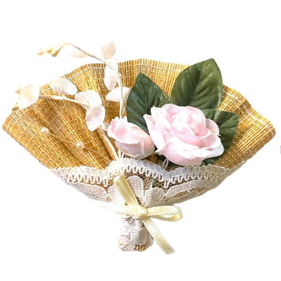 Avon Jewelry - Vintage Avon Floral Fan Brooch